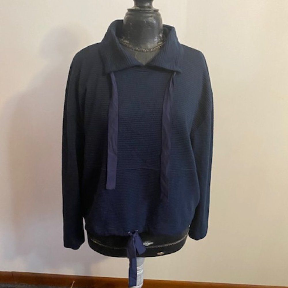 Club Monaco Navy Blue Waffle Knit sweatshirt Chandails, size XL